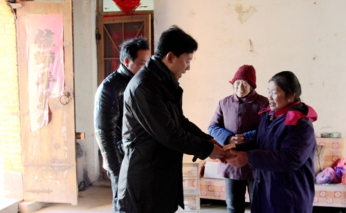 �ʶ����ٺ���չ����ů�߷�ο�ʻ